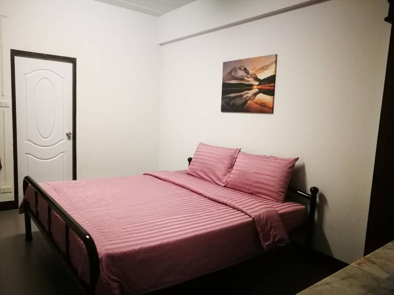 Duangdren Apartment Csiangmaj Kültér fotó